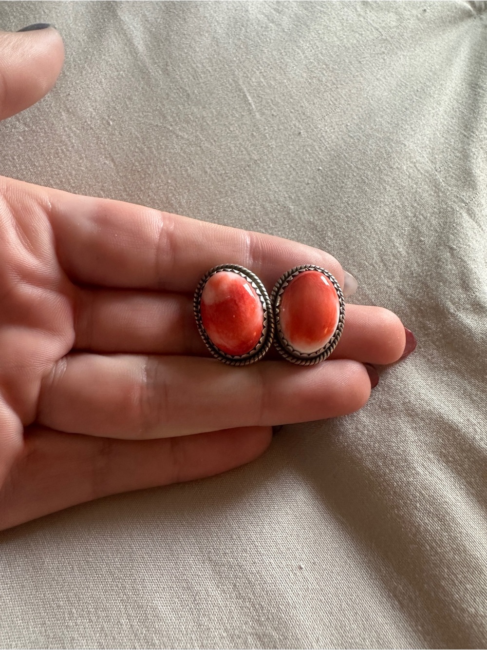 Sterling Silver Red Spiny Oyster Oval Stud Earrings - Red Spiny Oyster